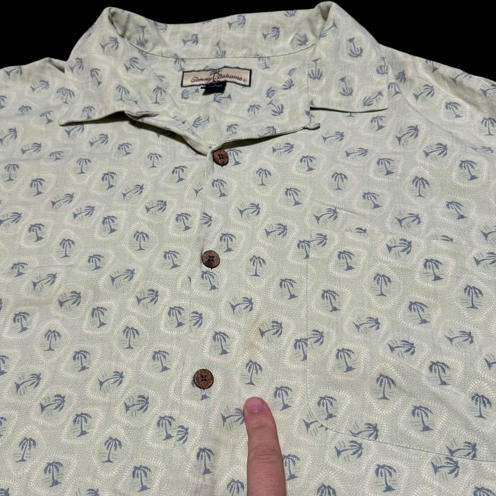 Tommy Bahamas Palm Tree Stained Button Up Hawaiian Shirt Adult‎ Large - Picture 3 of 6